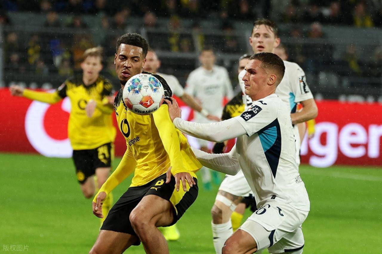 德甲最新积分战报 多特6轮不败稳居第3 差榜首拜仁9分